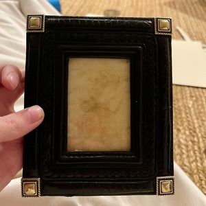 Brighton Leather Photo frame with brass hardware